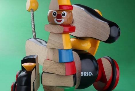 Brios träleksaker i genomskärning