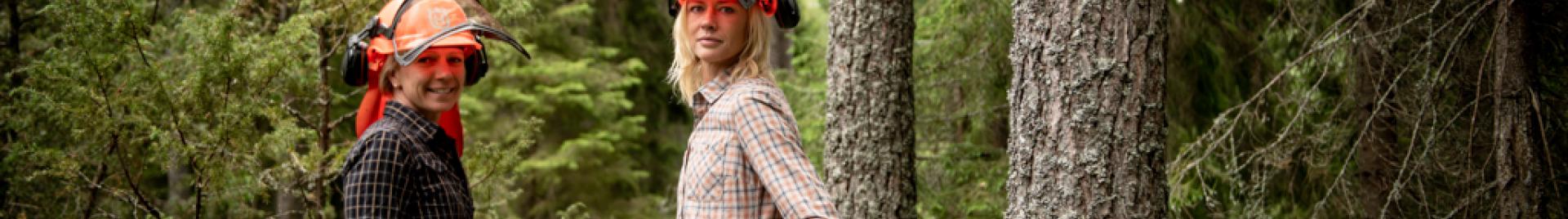 Skogsägarna Nina och Jenny.